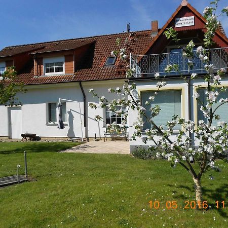 Ferienwohnungen Am Plaetlinsee Wustrow (Mecklenburg-Strelitz) Exterior foto